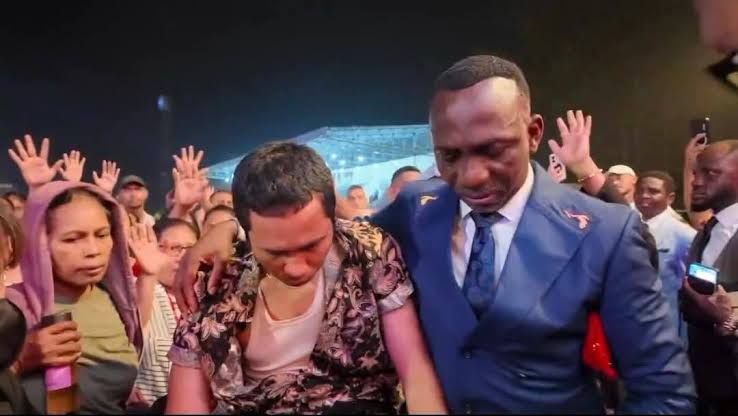VIDEO: Moment bedridden Indonesian walks in Paul Eneche’s crusade