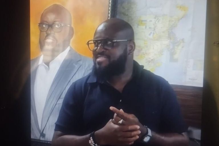 VIDEO: Siblings praise big brother for selfless support
